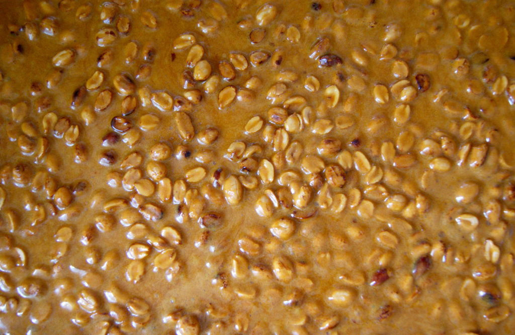 Old Fashioned Peanut Brittle