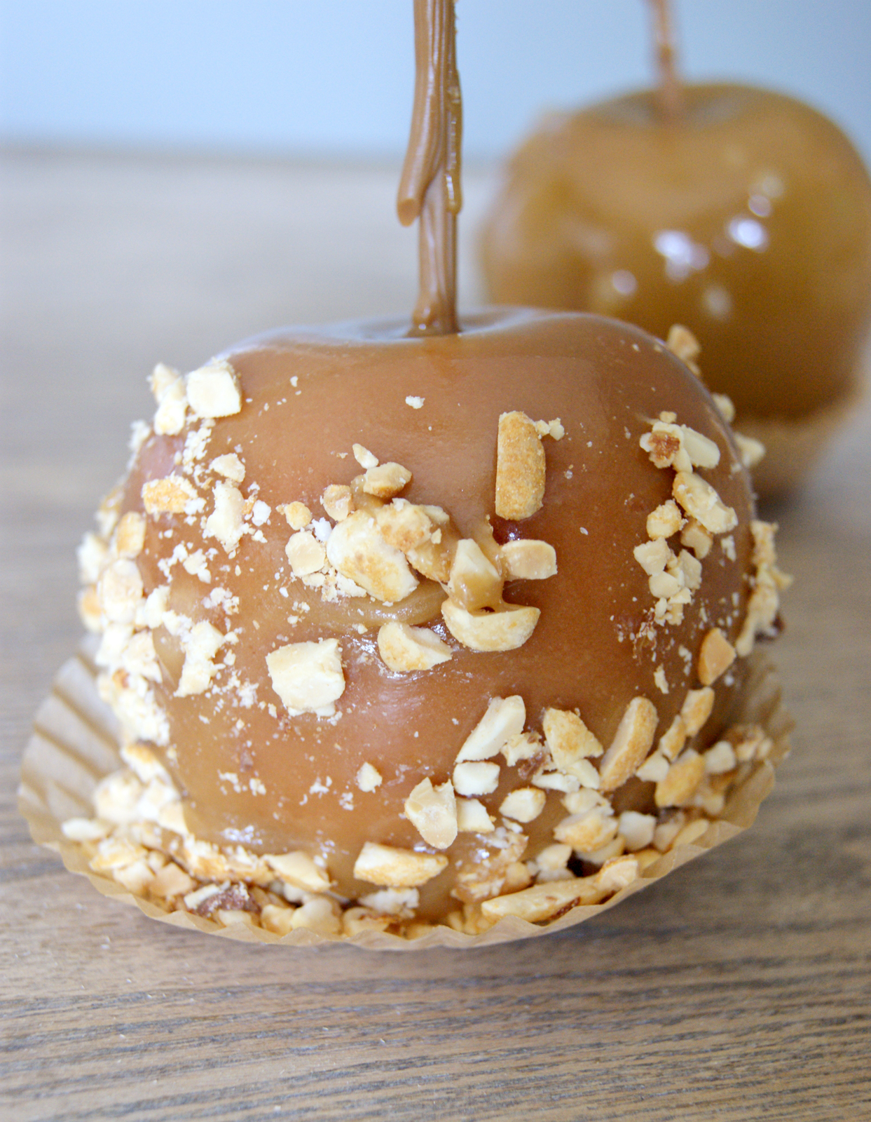 the-best-caramel-apples-lady-of-the-ladle